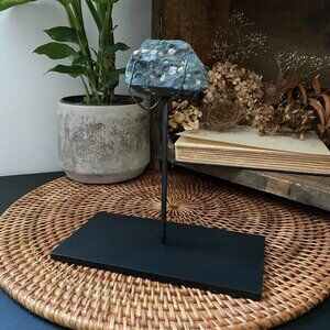 Black Metal Specimen Holder Crystal Stand Felt Base